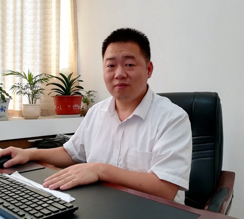 郭杰工作照_副本.jpg